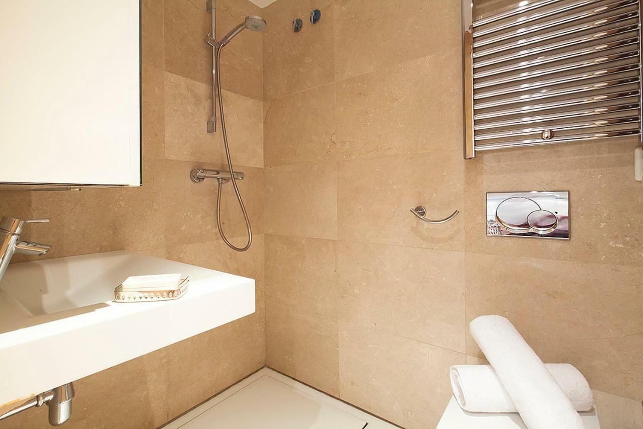 My Space Barcelona Pool Garden Apartments Luaran gambar